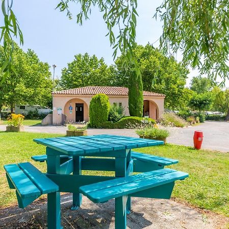 Camping Sites Et Paysages Les Pres Hauts Sisteron Ngoại thất bức ảnh