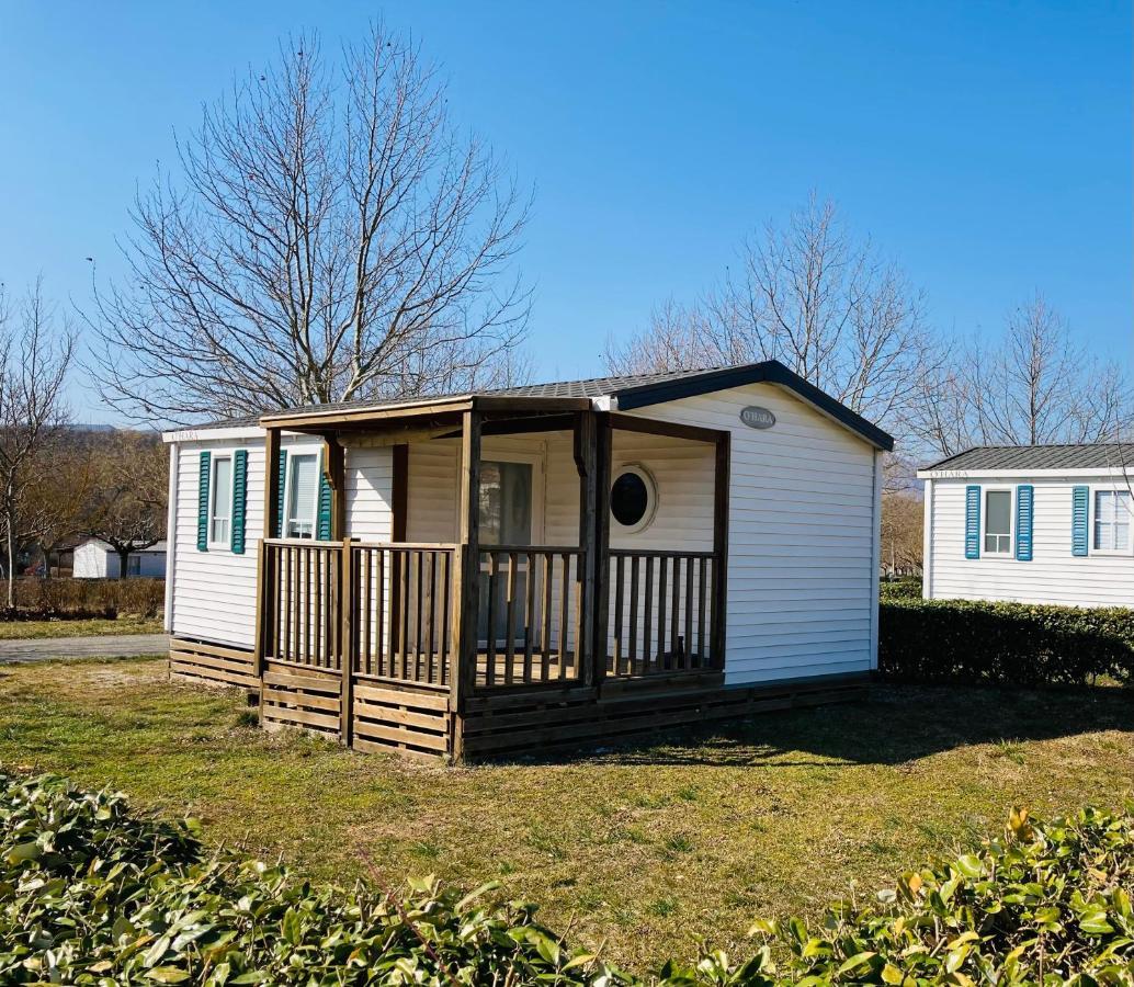 Camping Sites Et Paysages Les Pres Hauts Sisteron Ngoại thất bức ảnh